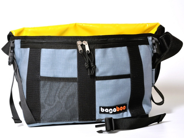 bagaboo eco messenger bag zippered outer pockets
