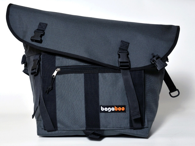 bagaboo workhorse messenger bag outside pocket