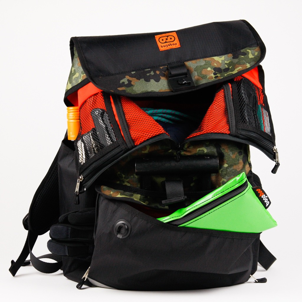 bagaboo lizzard commuter backpack front view